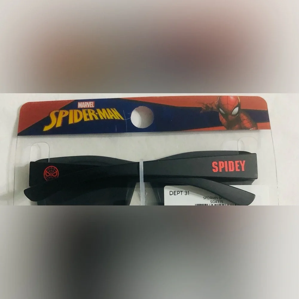 Marvel Spider man kids sporty sunglasses 100% UV protection black red webs. 3+